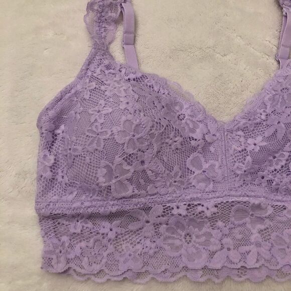 Women’s Lace Convertible Lavender Bralette - Picture 5 of 7